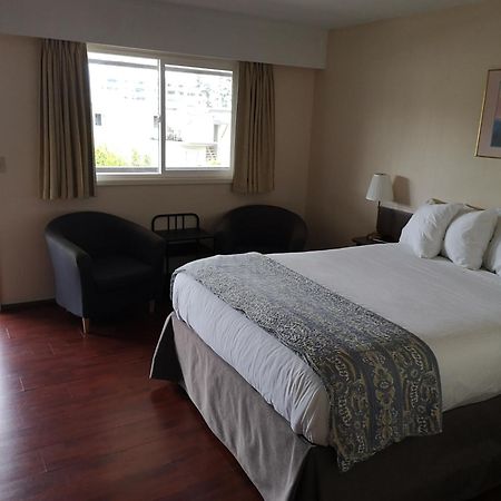Cozy Court Motel Sechelt Esterno foto
